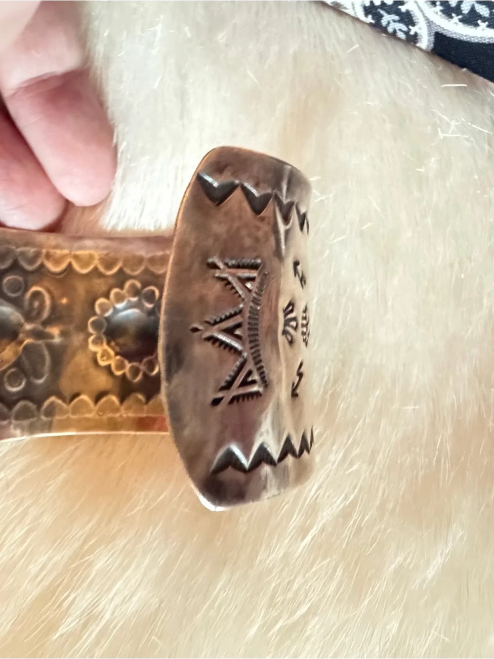 Vintage Navajo Solid Sterling silver Engraved Cuff Bracelet weight 60.31 grams